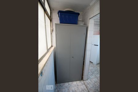 Apartamento à venda com 90m², 3 quartos e sem vaga Apartamento à venda com 90m², 3 quartos e sem vagaLavanderia