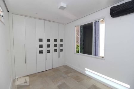 Apartamento à venda com 160m², 3 quartos e 1 vagaQuarto 2