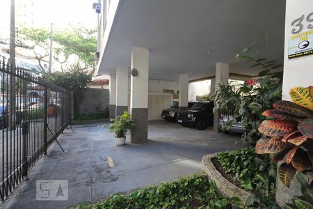 Apartamento à venda com 160m², 3 quartos e 1 vagaHall de entrada