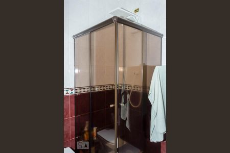 Casa à venda com 220m², 3 quartos e 4 vagas Casa à venda com 220m², 3 quartos e 4 vagasBanheiro da suíte