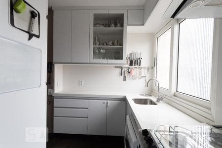 Apartamento à venda com 70m², 3 quartos e 1 vaga Apartamento à venda com 70m², 3 quartos e 1 vagaCozinha