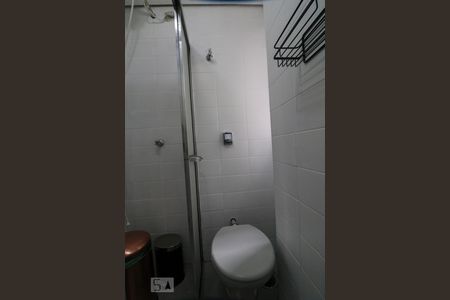 Apartamento à venda com 279m², 4 quartos e 4 vagas Apartamento à venda com 279m², 4 quartos e 4 vagasBanheiro de serviço