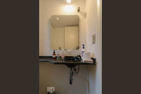 Apartamento à venda com 279m², 4 quartos e 4 vagas Apartamento à venda com 279m², 4 quartos e 4 vagasLavabo
