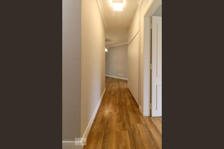 Apartamento à venda com 279m², 4 quartos e 4 vagas Apartamento à venda com 279m², 4 quartos e 4 vagasCorredor