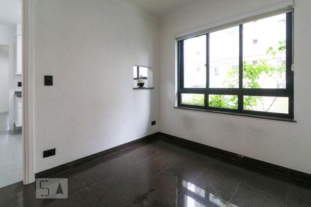 Apartamento à venda com 279m², 4 quartos e 4 vagas Apartamento à venda com 279m², 4 quartos e 4 vagasCopa