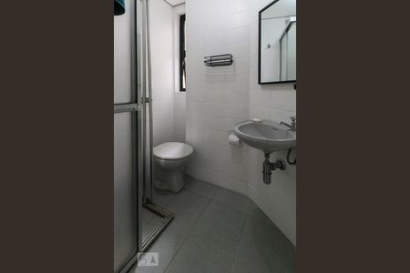 Apartamento à venda com 279m², 4 quartos e 4 vagas Apartamento à venda com 279m², 4 quartos e 4 vagasBanheiro de serviço