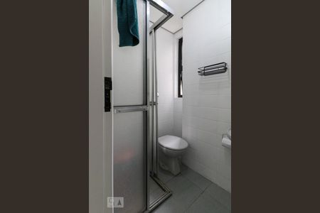 Apartamento à venda com 279m², 4 quartos e 4 vagas Apartamento à venda com 279m², 4 quartos e 4 vagasBanheiro de serviço
