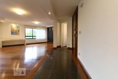 Apartamento à venda com 279m², 4 quartos e 4 vagas Apartamento à venda com 279m², 4 quartos e 4 vagasSala