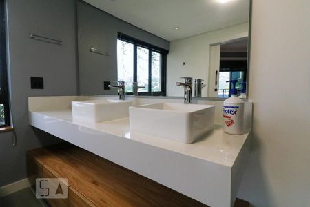 Apartamento à venda com 279m², 4 quartos e 4 vagas Apartamento à venda com 279m², 4 quartos e 4 vagasSuíte 3