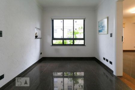 Apartamento à venda com 279m², 4 quartos e 4 vagas Apartamento à venda com 279m², 4 quartos e 4 vagasCopa