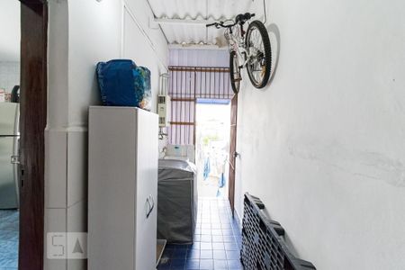 Casa à venda com 150m², 2 quartos e 2 vagas Casa à venda com 150m², 2 quartos e 2 vagasLavanderia