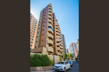 Apartamento para alugar com 179m², 3 quartos e 2 vagas Apartamento para alugar com 179m², 3 quartos e 2 vagasFachada
