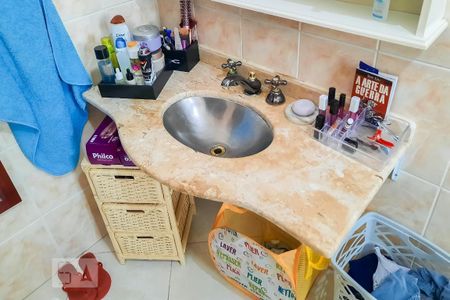 Casa à venda com 155m², 3 quartos e 2 vagas Casa à venda com 155m², 3 quartos e 2 vagasBanheiro da Suíte 2