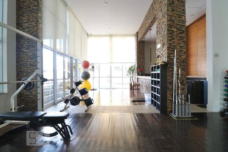 Apartamento à venda com 66m², 2 quartos e 1 vaga Apartamento à venda com 66m², 2 quartos e 1 vagaÁrea comum - Academia