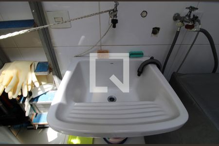 Casa de condomínio à venda com 84m², 3 quartos e 2 vagasTanque