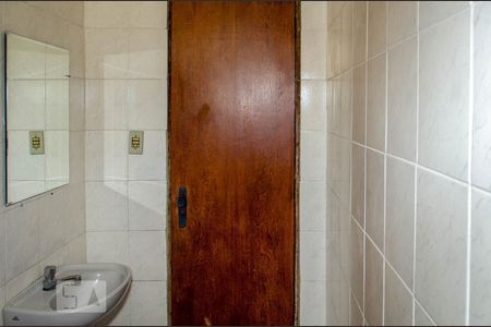 Banheiro 1  de apartamento para alugar com 3 quartos, 95m² em Copacabana, Belo Horizonte