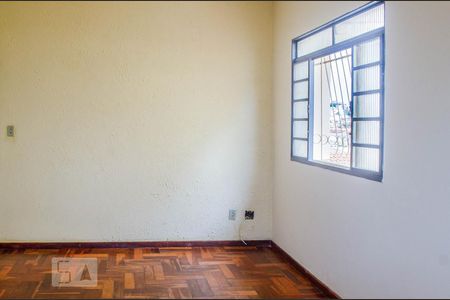 Sala de apartamento para alugar com 3 quartos, 95m² em Copacabana, Belo Horizonte