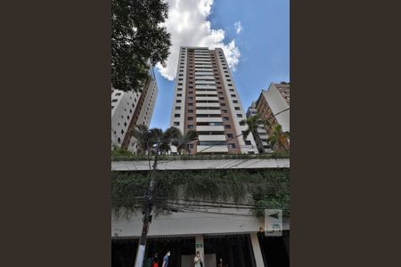 Apartamento para alugar com 84m², 3 quartos e 2 vagasFachada