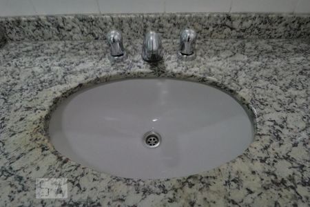 Apartamento para alugar com 84m², 3 quartos e 2 vagasBanheiro