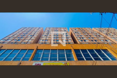 Apartamento à venda com 75m², 2 quartos e 1 vagaFachada