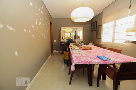 Apartamento à venda com 189m², 3 quartos e 3 vagas Apartamento à venda com 189m², 3 quartos e 3 vagasSala de Jantar