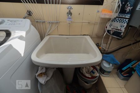 Apartamento à venda com 189m², 3 quartos e 3 vagas Apartamento à venda com 189m², 3 quartos e 3 vagasÁrea de Serviço