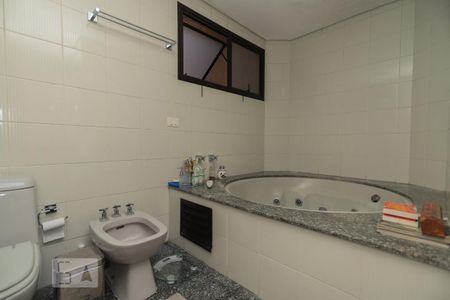 Apartamento à venda com 189m², 3 quartos e 3 vagas Apartamento à venda com 189m², 3 quartos e 3 vagasBanheiro do Quarto 3