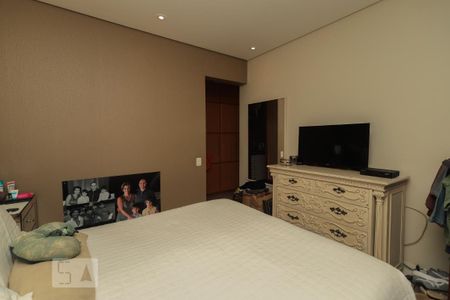 Apartamento à venda com 189m², 3 quartos e 3 vagas Apartamento à venda com 189m², 3 quartos e 3 vagasQuarto 3 - Suíte