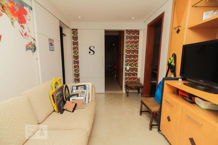 Apartamento à venda com 189m², 3 quartos e 3 vagas Apartamento à venda com 189m², 3 quartos e 3 vagasSala Intima