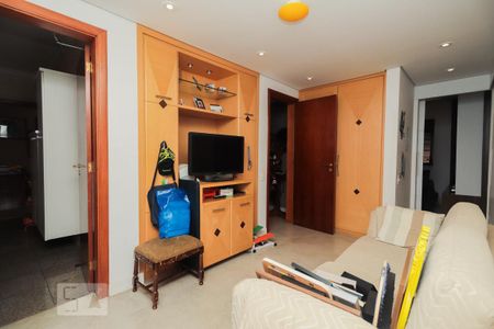 Apartamento à venda com 189m², 3 quartos e 3 vagas Apartamento à venda com 189m², 3 quartos e 3 vagasSala Intima