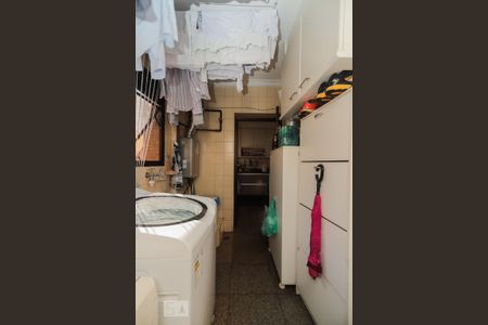 Apartamento à venda com 189m², 3 quartos e 3 vagas Apartamento à venda com 189m², 3 quartos e 3 vagasÁrea de Serviço