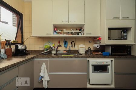 Apartamento à venda com 189m², 3 quartos e 3 vagas Apartamento à venda com 189m², 3 quartos e 3 vagasCozinha