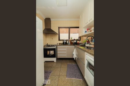 Apartamento à venda com 189m², 3 quartos e 3 vagas Apartamento à venda com 189m², 3 quartos e 3 vagasCozinha