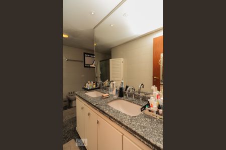 Apartamento à venda com 189m², 3 quartos e 3 vagas Apartamento à venda com 189m², 3 quartos e 3 vagasBanheiro do Quarto 3