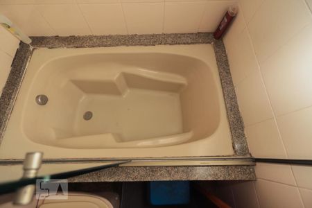 Apartamento à venda com 189m², 3 quartos e 3 vagas Apartamento à venda com 189m², 3 quartos e 3 vagasBanheiro do Quarto 2