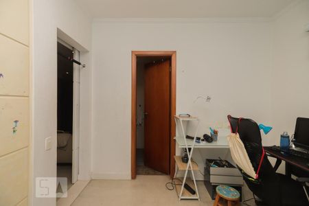 Apartamento à venda com 189m², 3 quartos e 3 vagas Apartamento à venda com 189m², 3 quartos e 3 vagasQuarto 2 - Suíte