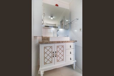 Apartamento à venda com 144m², 3 quartos e 3 vagas Apartamento à venda com 144m², 3 quartos e 3 vagasBanheiro da Suíte