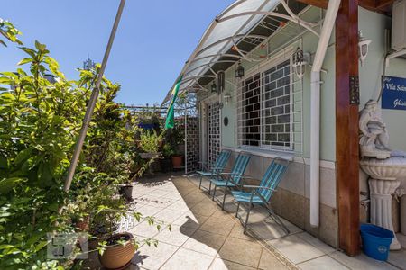 Apartamento à venda com 144m², 3 quartos e 3 vagas Apartamento à venda com 144m², 3 quartos e 3 vagasÁrea comum