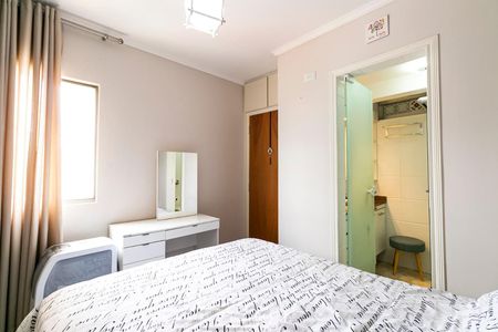 Suíte de apartamento à venda com 3 quartos, 75m² em Vila Gomes Cardim, São Paulo