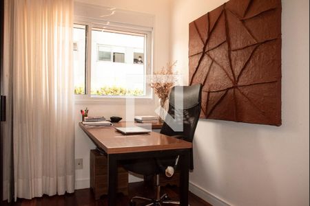 Apartamento à venda com 154m², 3 quartos e 2 vagasEscritório