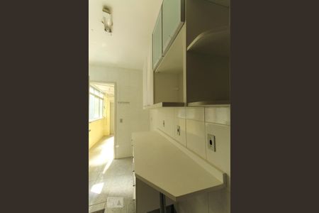 Apartamento à venda com 67m², 2 quartos e sem vaga Apartamento à venda com 67m², 2 quartos e sem vagaCozinha