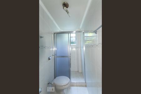 Apartamento à venda com 67m², 2 quartos e sem vaga Apartamento à venda com 67m², 2 quartos e sem vagaBanheiro
