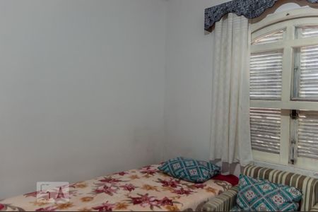 Casa à venda com 165m², 3 quartos e 2 vagas Casa à venda com 165m², 3 quartos e 2 vagasQuarto