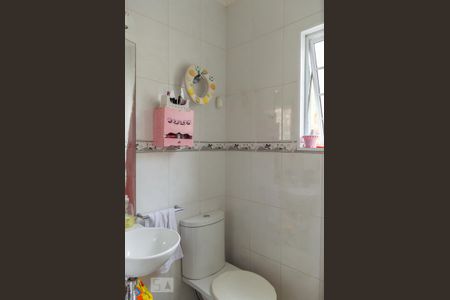 Casa à venda com 165m², 3 quartos e 2 vagas Casa à venda com 165m², 3 quartos e 2 vagasLavabo