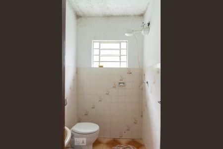 Casa à venda com 165m², 3 quartos e 2 vagas Casa à venda com 165m², 3 quartos e 2 vagasBanheiro