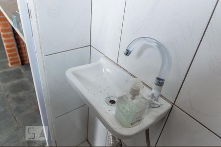 Casa à venda com 165m², 3 quartos e 2 vagas Casa à venda com 165m², 3 quartos e 2 vagasBanheiro de Serviço