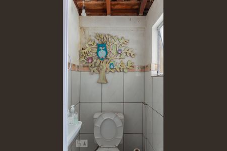 Casa à venda com 165m², 3 quartos e 2 vagas Casa à venda com 165m², 3 quartos e 2 vagasBanheiro de Serviço