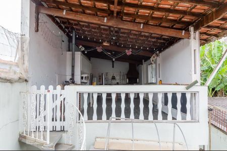 Casa à venda com 165m², 3 quartos e 2 vagas Casa à venda com 165m², 3 quartos e 2 vagasVista do Quarto 2