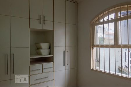 Casa à venda com 165m², 3 quartos e 2 vagas Casa à venda com 165m², 3 quartos e 2 vagasQuarto 2