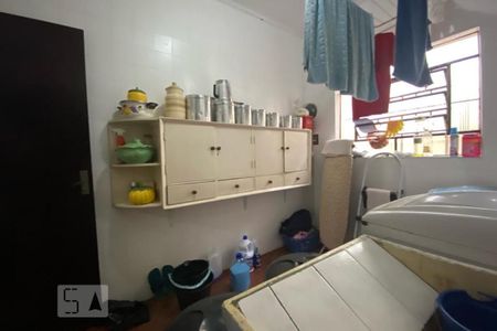 Casa à venda com 180m², 4 quartos e 3 vagas Casa à venda com 180m², 4 quartos e 3 vagasÁrea de Serviço